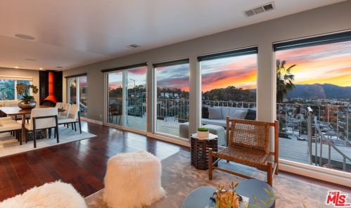 1329 Corona Dr, Glendale, CA 91205-3703