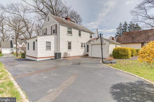 212 Pingree Ave, Trenton NJ 08618-2443 exterior