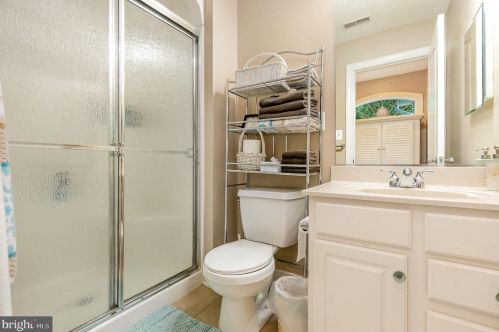 2318 Queensbury Dr, Fallston MD  21047-2928 exterior