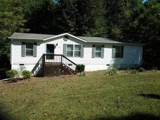 1201 Red Fox Ln, Scruggs, VA 24121-2963