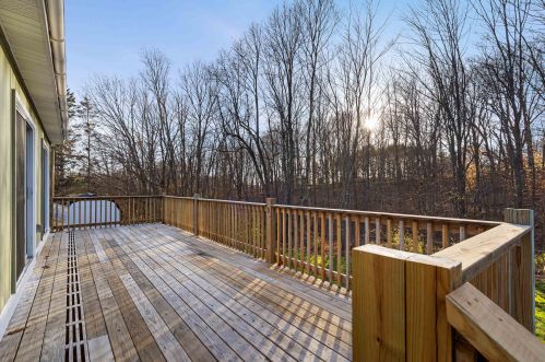 24 Colonial Dr, Laconia, NH 03249-6401