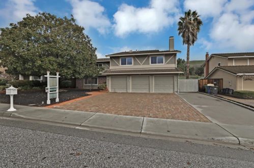 2288 Churchill Dr, Milpitas, CA 95035-7514