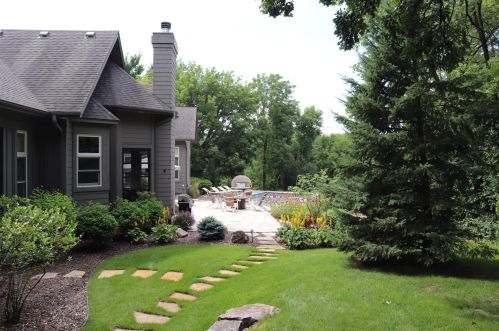 2165 Charlton Rd, Saint Paul MN  55118-4738 exterior