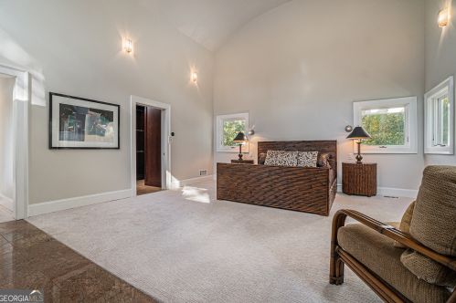 887 Berkshire Rd, Atlanta GA  30324-4929 exterior