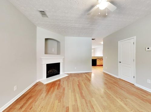 1504 James Trce, Atlanta GA  30344-6973 exterior