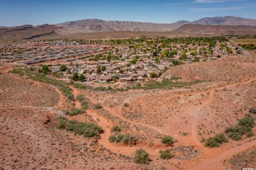 485 Praya Dr, Kayenta UT exterior