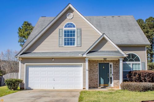 820 Betsy Ross Trl, Hampton, GA 30228-7103