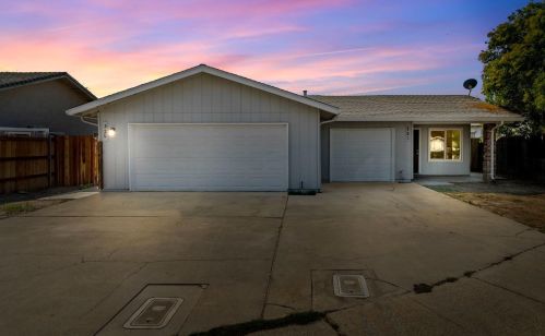 320 Lambert Ct, Lodi, CA 95240-6238