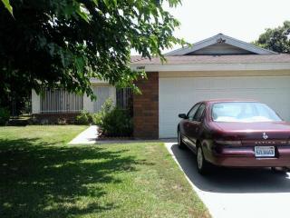 1482 Vejar St, Pomona, CA 91766-2643