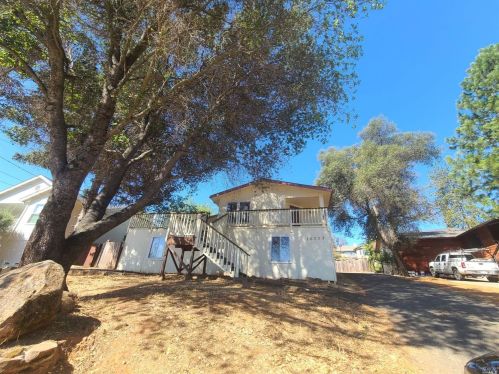 16777 Hawks Hill Rd, Middletown, CA 95467-8003