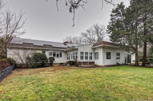 46 Cedar Dr, Southington, CT 06489-3303