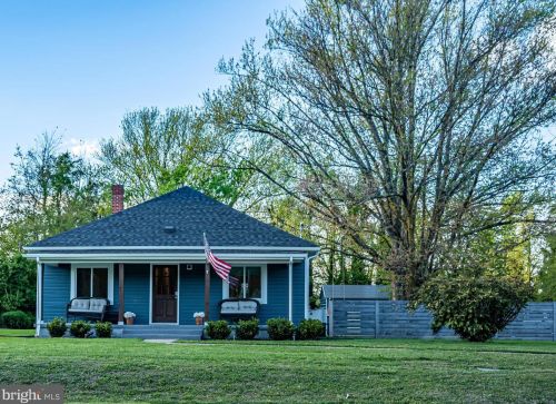 6533 Old Plank Rd, Fredericksburg, VA 22407-6676