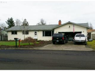 3064 Lorraine Ave, Roseburg OR  97471-2436 exterior