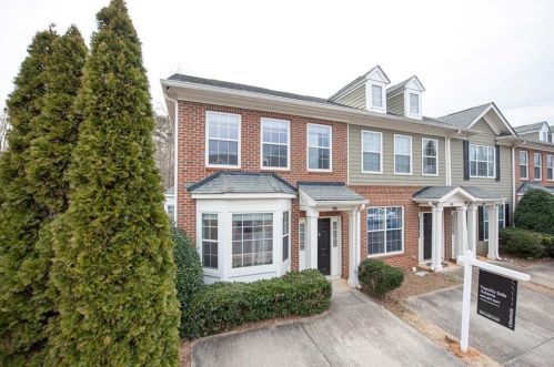 2167 Del Lago Cir, Kennesaw, GA 30152-8287