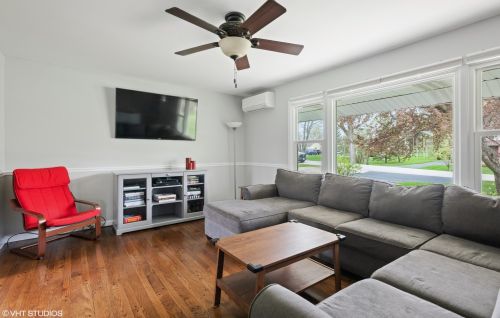 21079 Shirley Rd, Palatine, IL 60074-2029