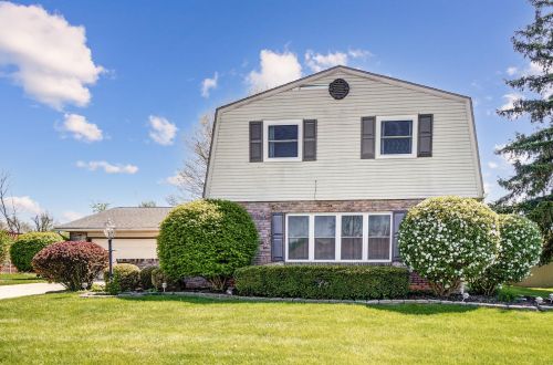 519 Sparta Dr, Springfield, OH 45503-2225