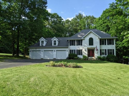 14 Timber Trl, Coventry, CT 06238-1357