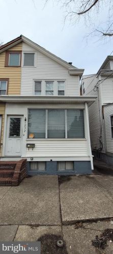1232 Genesee St, Trenton, NJ 08610-6203