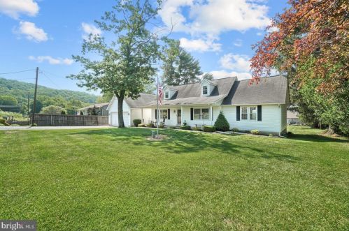 4519 Valley View Rd, Middletown, MD 21769-8604