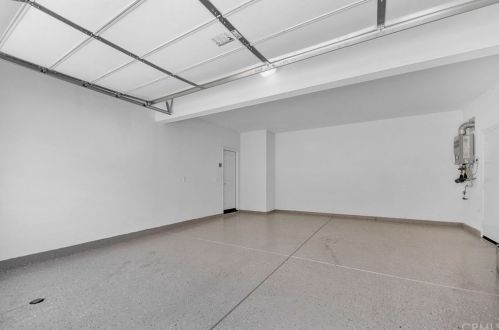 328 Bronze, Irvine CA  92618-1510 exterior