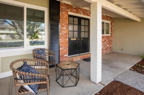 2165 Northampton Dr, San Jose, CA 95124-1257