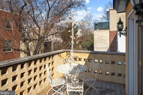 758 10th St, Philadelphia PA 19123-1966 exterior