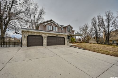 2185 Eagle Ct, Taylorsville, UT 84088-9356