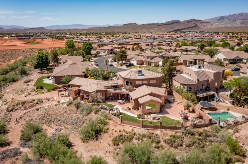 485 Praya Dr, Kayenta UT exterior