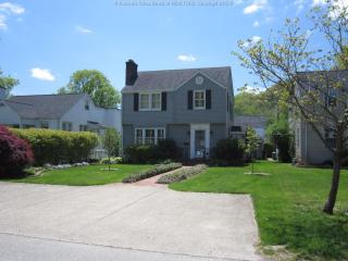 3705 Staunton Ave, Charleston, WV 25304-1539