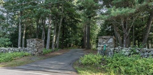 270 Hamilton Allenton Rd, North Kingstown, RI 02852-6716