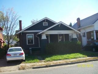 3905 Auburn Rd, Huntington WV  25704-1221 exterior