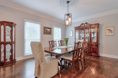 430 Lost Forest Ct, Atlanta GA  30328-2101 exterior