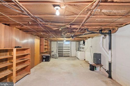 750 Walnut St, Hanover PA 17331-2051 exterior