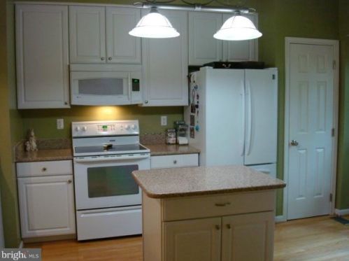 6348 Gray Sea Way, Columbia MD  21045-7416 exterior