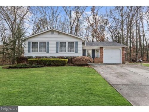 15 Avon Ct, Blenheim, NJ 08012-1424