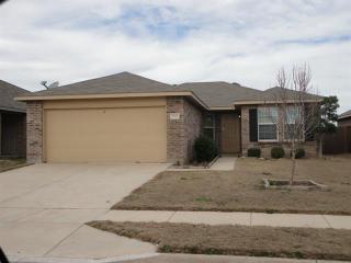 5712 Talons Crest Cir, Fort Worth TX  76179-7215 exterior