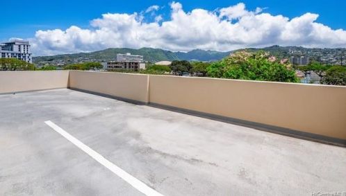 2754 Kuilei St, Honolulu HI  96826-3427 exterior