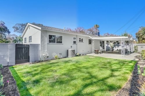 1048 Fairbrook Ln, Santa Ana CA  92706-1106 exterior