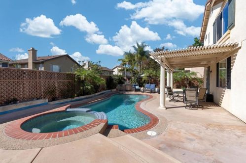 1263 Stanislaus Dr, Chula Vista CA  91913-1401 exterior