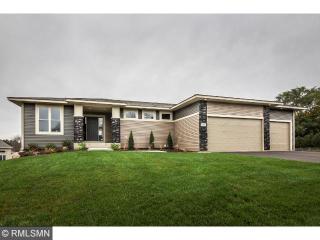 1010 Sunset Dr, Saint Paul, MN 55125-9296