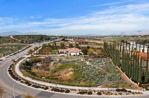 1769 Green Orchard Pl, Riverside CA  92508-8746 exterior