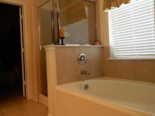 5006 Creekbridge Ct, Spring TX  77379-7695 exterior