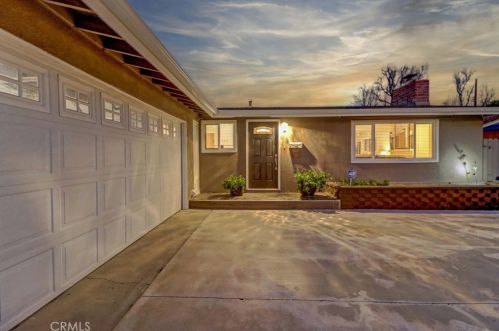 353 Poplar St, Orange, CA 92868-2401