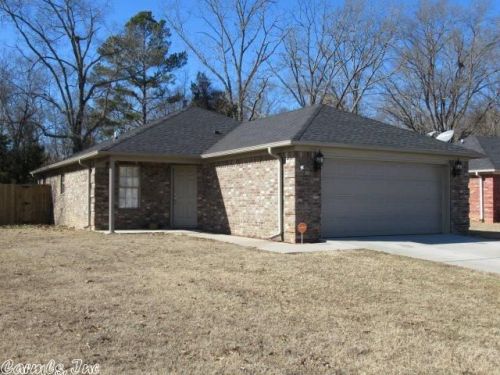 425 Shiloh Dr, Conway, AR 72032-8992