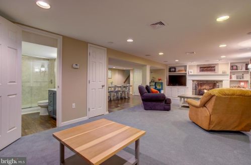 1853 Rockvale Rd, Lancaster PA  17602-1315 exterior