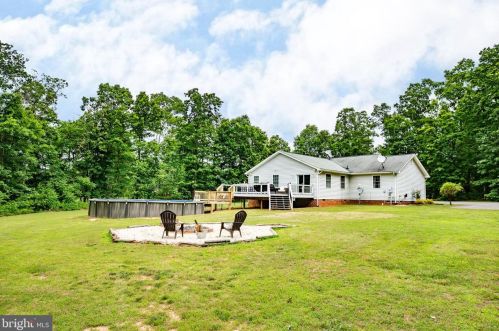 9422 Wildwood Knoll Farm Ln, Spotsylvania, VA 22551-5338