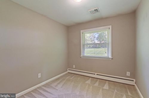 41 Roosevelt Blvd, Lancaster PA  17601-4039 exterior