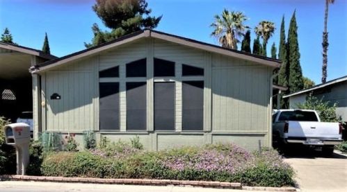 3 River Bend Dr, Lodi, CA 95242-9564