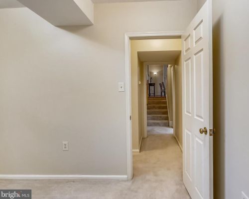 800 Rosemere Ave, Silver Spring MD 20904-3020 exterior