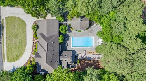 5485 Errol Pl, Atlanta GA  30327-4871 exterior